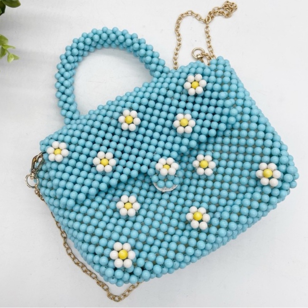 Bouffants & Broken Hearts handcrafted glass bead daisy satchel crossbody